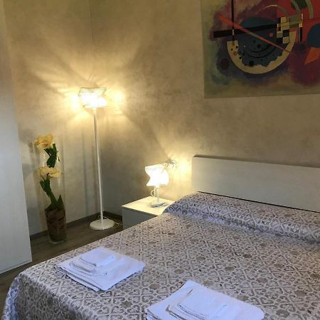Vea Apartment Padenghe sul Garda Bagian luar foto