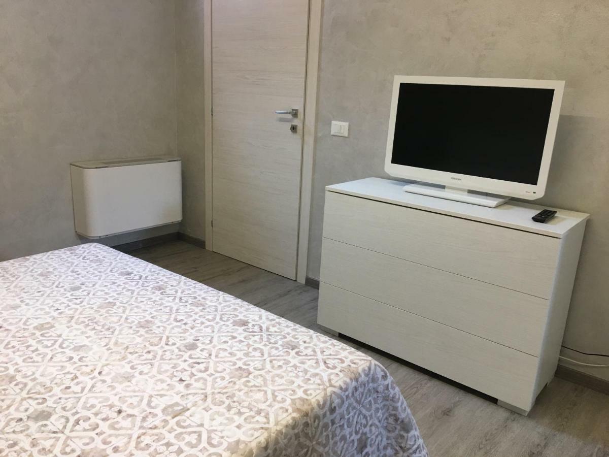 Vea Apartment Padenghe sul Garda Bagian luar foto