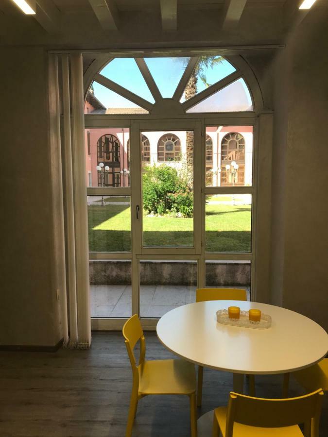 Vea Apartment Padenghe sul Garda Bagian luar foto